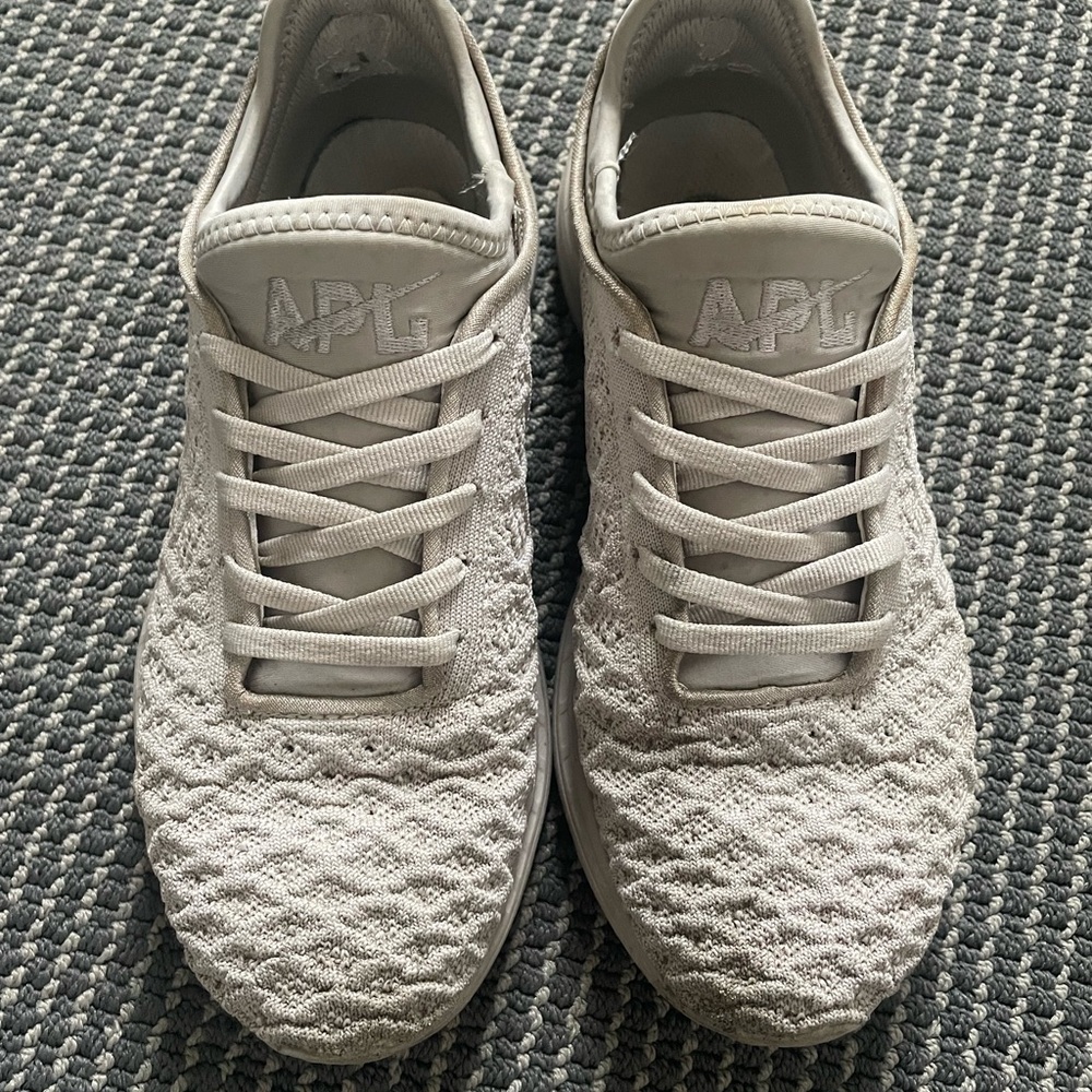 Women’s APL Techloom size 8